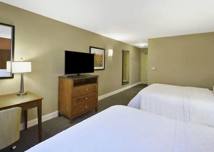 Hampton Inn & Suites Wichita-Northeast